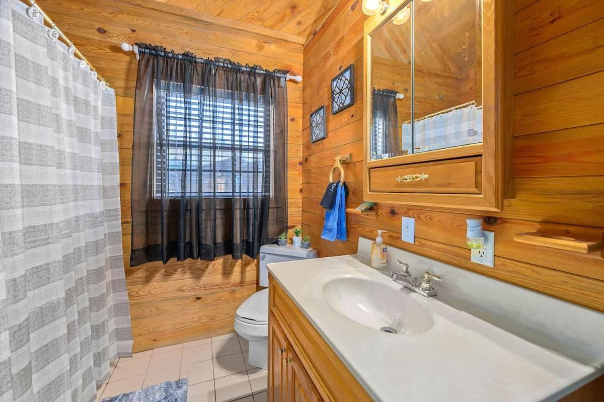 סביירוויל Beautiful View! Log Cabin,Fireplace,Hot Tub,Arcade,Pool,Fishing מראה חיצוני תמונה